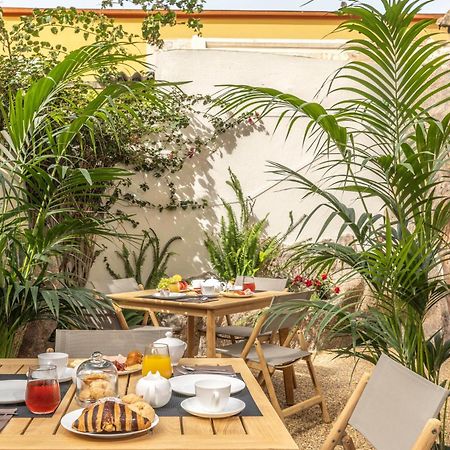 Bed and Breakfast Boutique Marconi Quartu SantʼElena Exteriér fotografie
